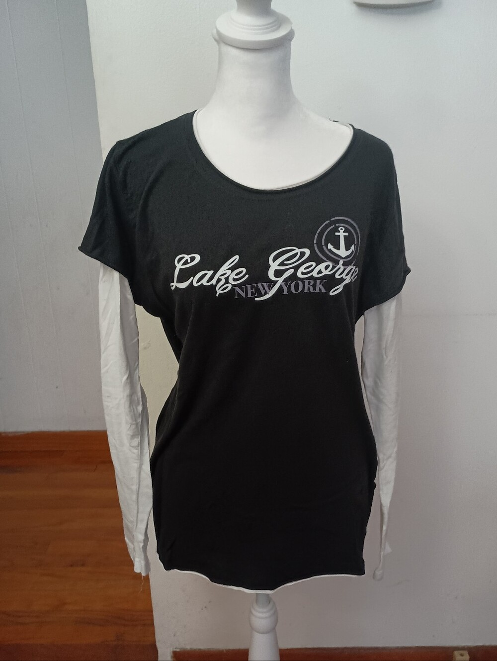 3/$10 🌟 NWOT Ladies Black & White Lake George NY Long Sleeve Shirt Top XL  1/2